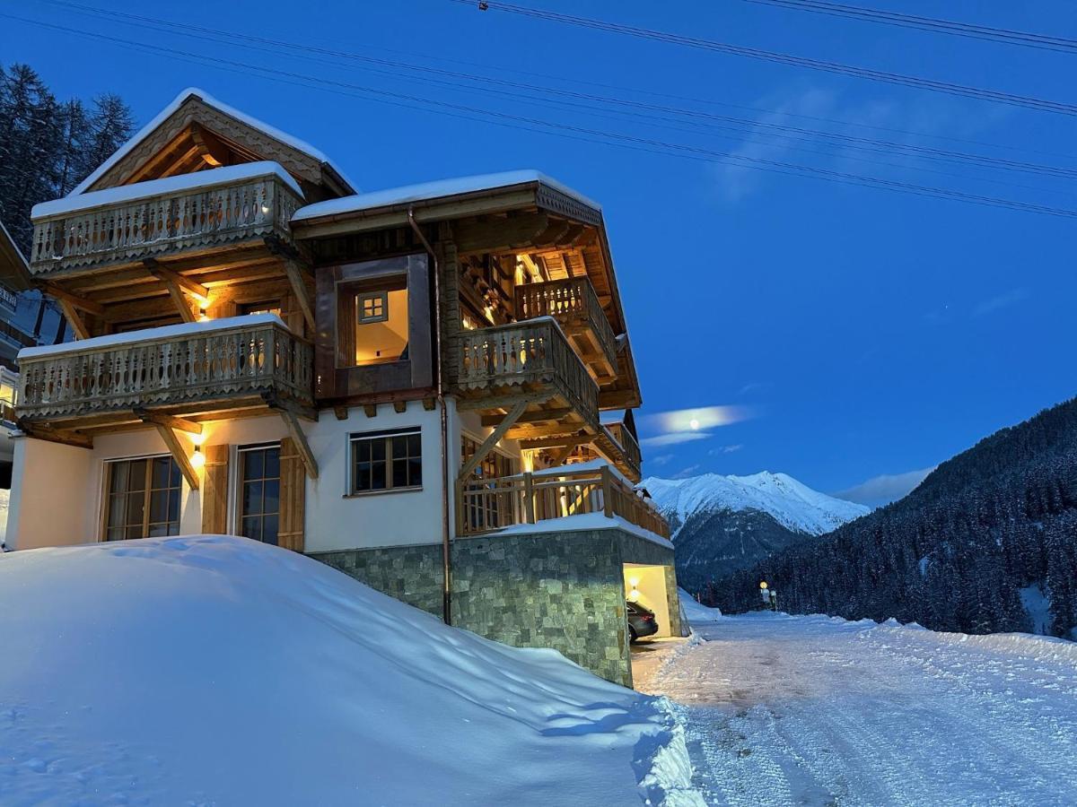 Samnaun, Chaletdmot Luaran gambar